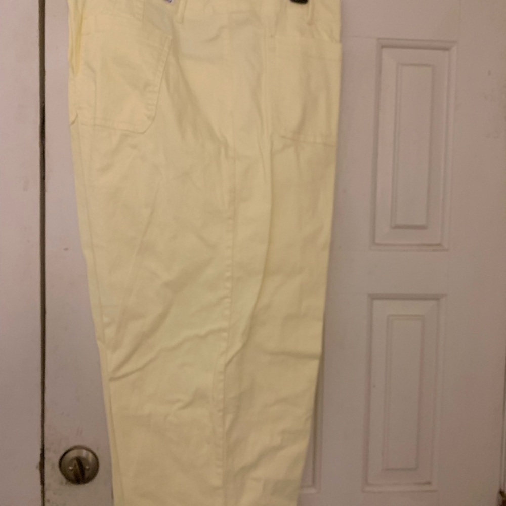 Code Bleu Women's pastel yellow Chinos